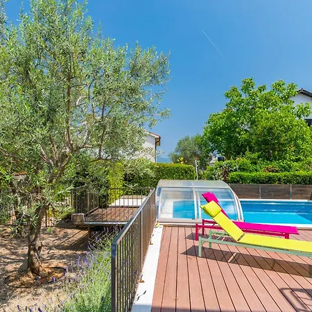 Apartman Flava Domo With Pool *